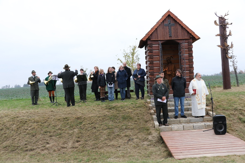 Lišáci u kapličky sv. Huberta