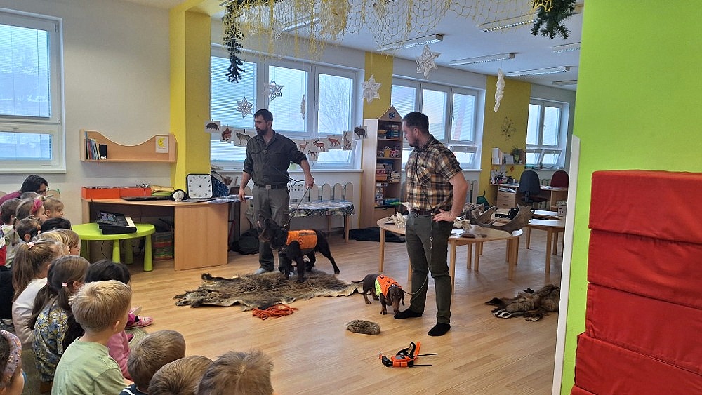 Přednáška o myslivosti v MŠ Štoky